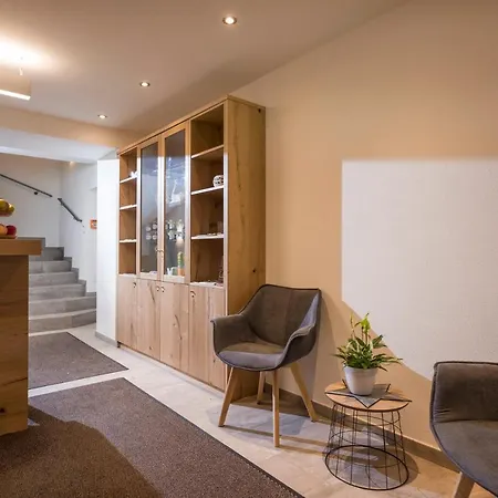 Beim Rohrer Apartment *